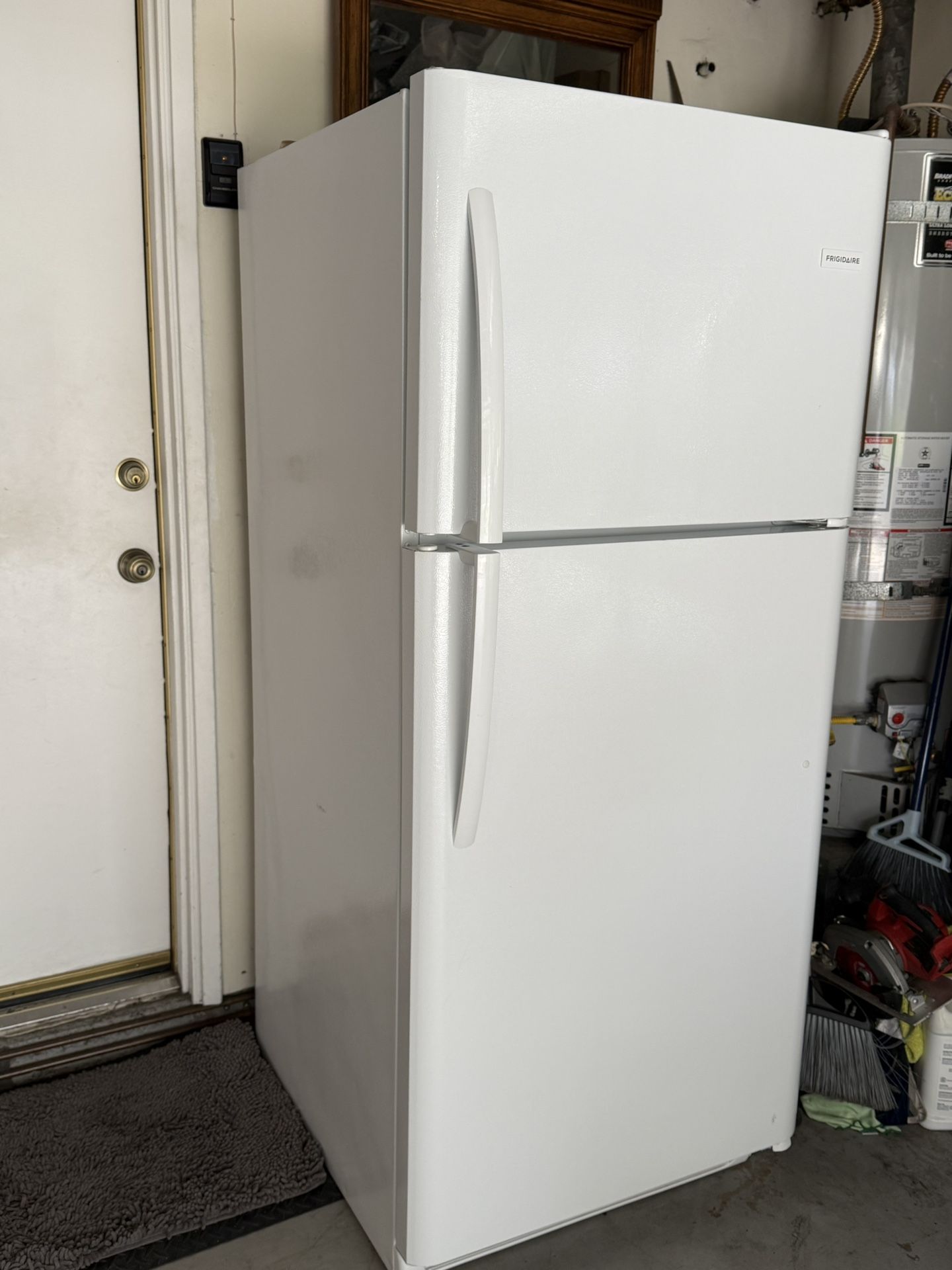 2023 Frigidaire Top Freezer, Bottom Refrigerator- $235