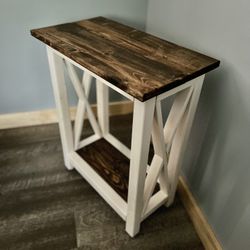 Farmhouse End Table 