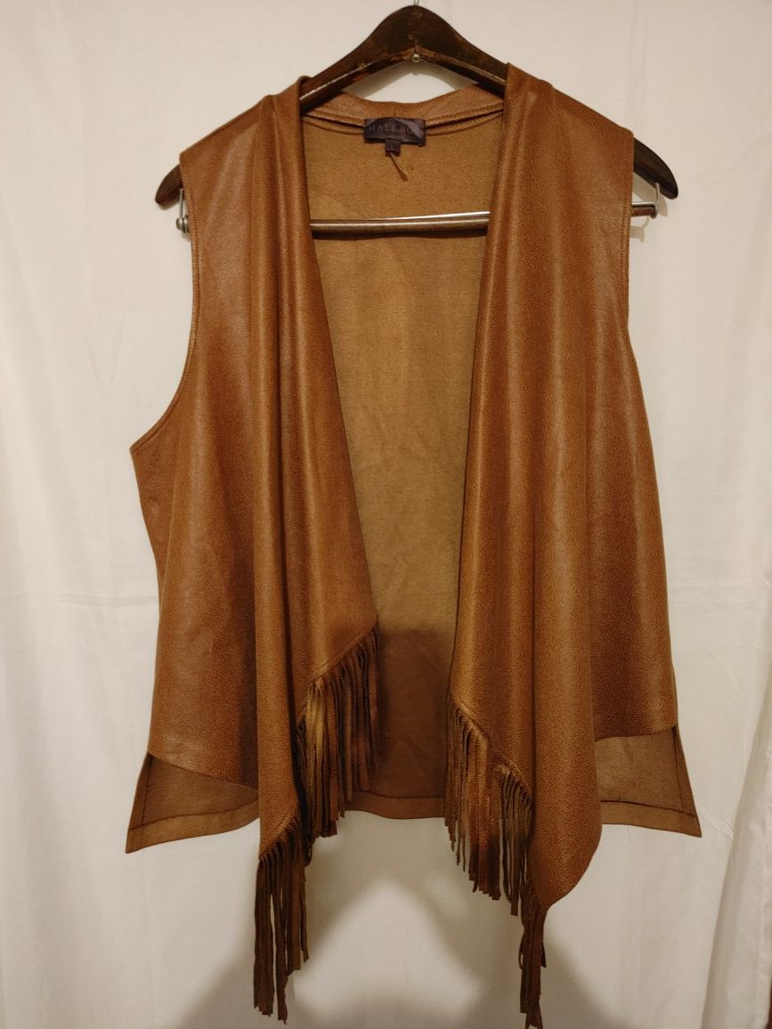 Luxury Hale Bob brand fringed vest, women's size Large, NWT. Marked at $211.00.