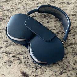 Sky Blue AirPod Max 