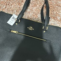 💯 Autentic Coach Purse (new)