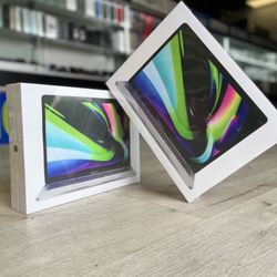 MacBook Pro 13 inch M2 Chip (Latest Model)