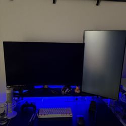 Gaming PC With Two Monitors 