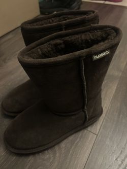 Bearpaw boots Sz 9