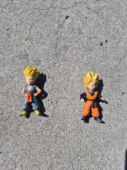 Dragon Ball z toys trunks and goten