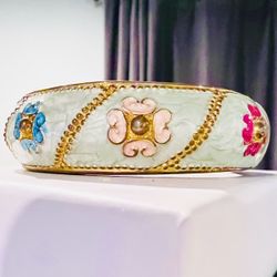 Enamel Bangle Bracelet Open And Clicks Closed