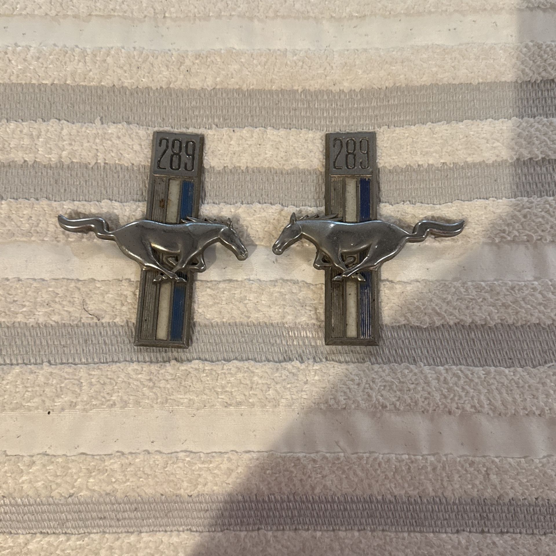 289 Mustang Emblems