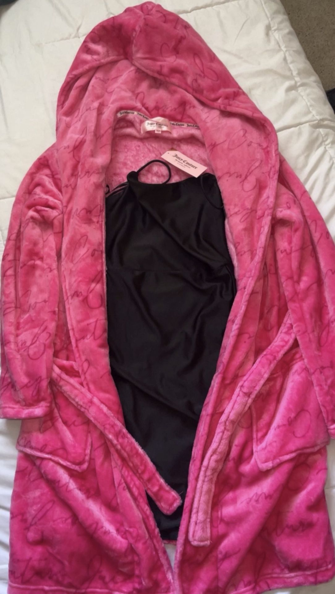 Hot Pink Juicy Couture Robe With Black Night Gown Included!