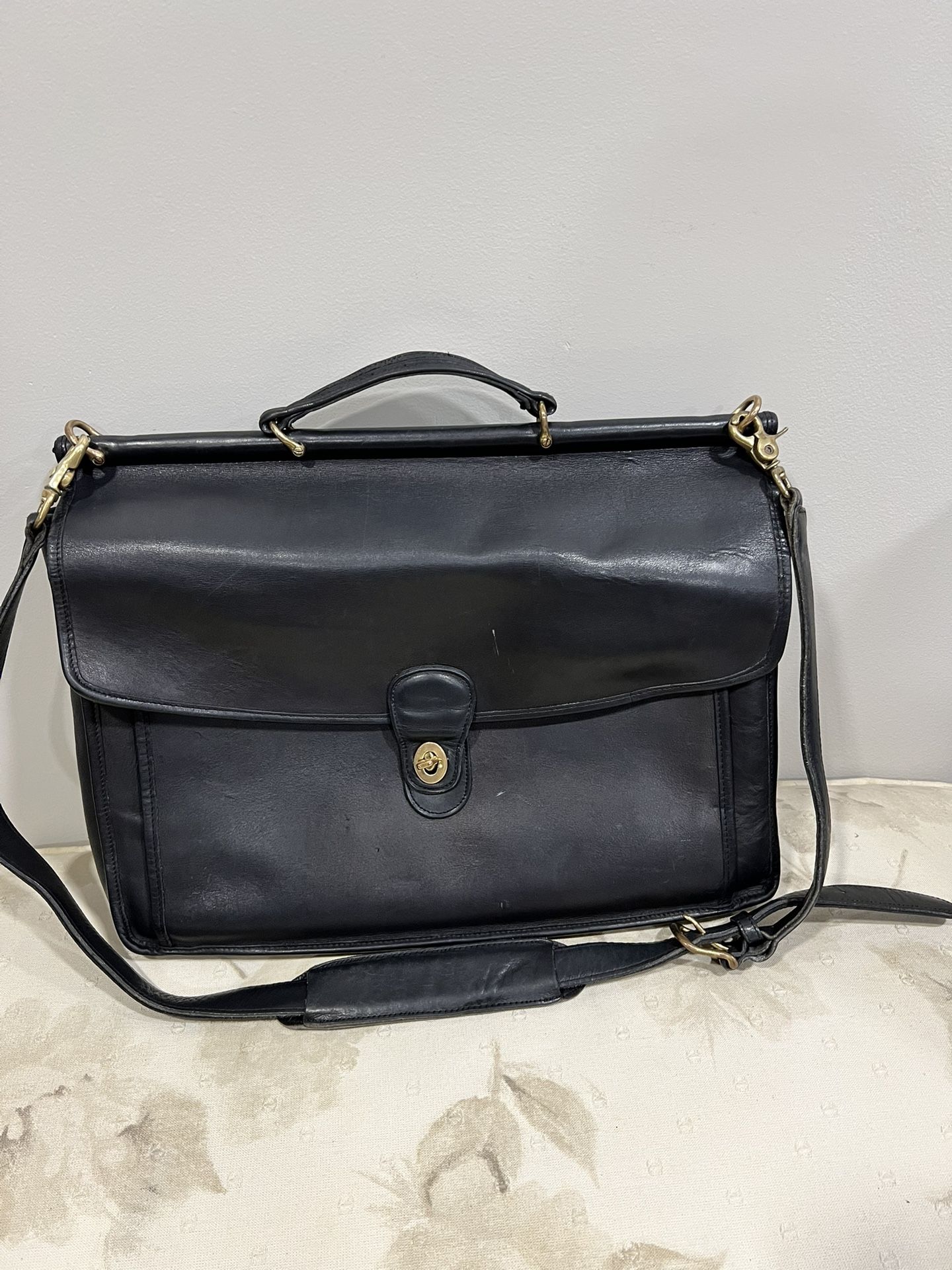 Coach Vintage black Leather Messenger Bag/ Briefcase
