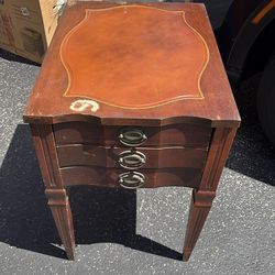 Vintage antique nightstand/side table