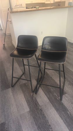 Set of 2 Black Faux Leather Bar Stools