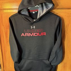 Mens Clothes Under Armour Size YXL/JTG/EG Used En Buenas Condiciones Disponible $$20