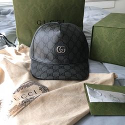 Gucci Hat Gray GG Supreme Mens 2XL Authentic Receipt