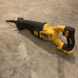 Dewalt Saw