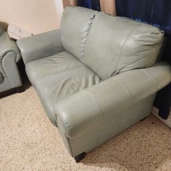 Love Seat 
