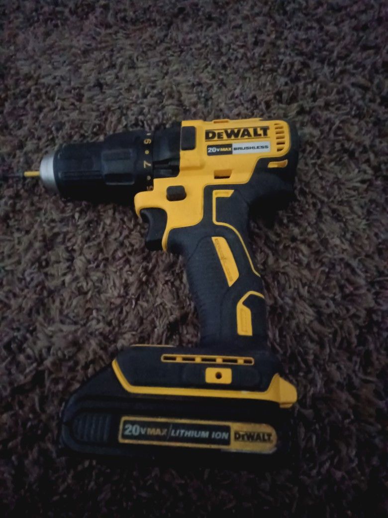 Drill DeWalt