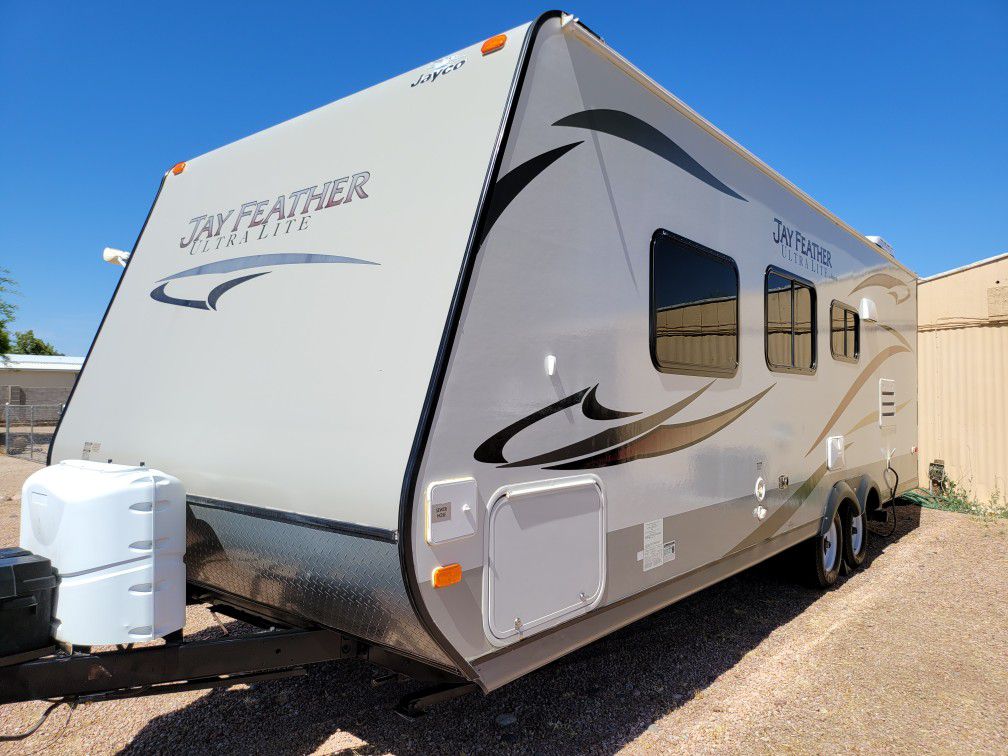 Photo 2014 Jayco Jay Feather 21Ft In Great Condition