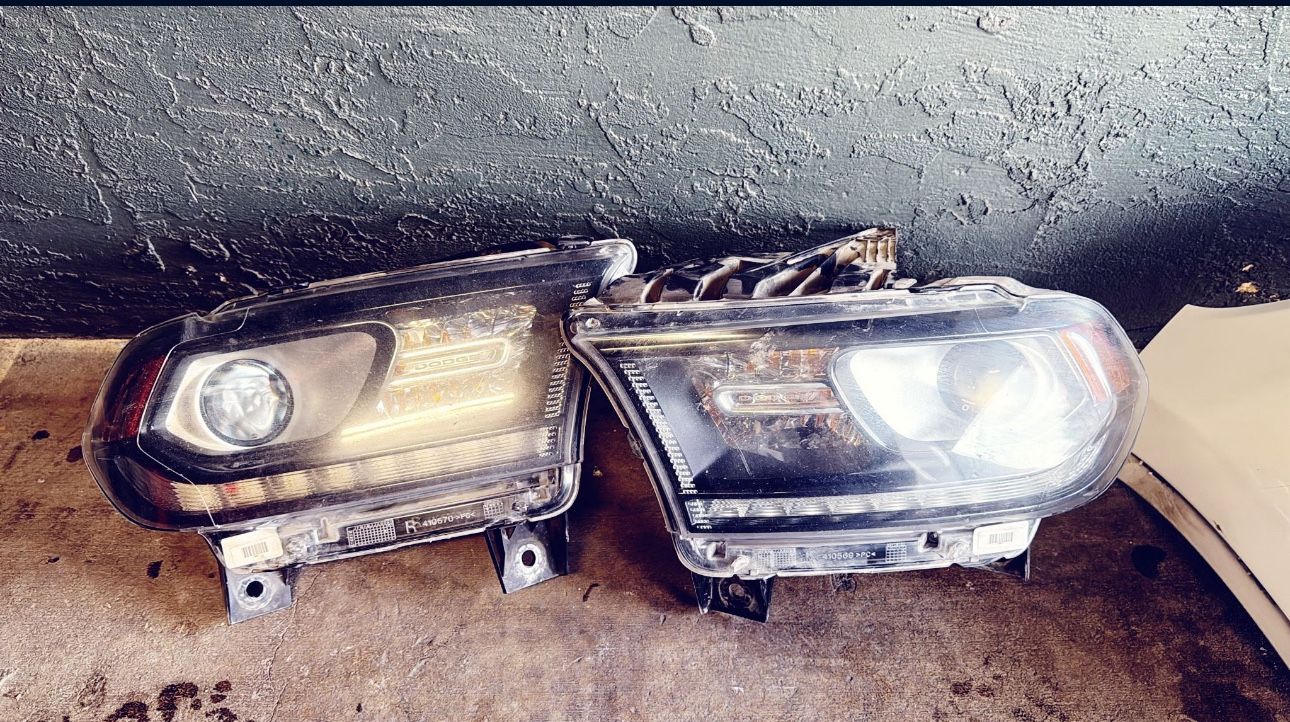 Dodge Durango Headlights