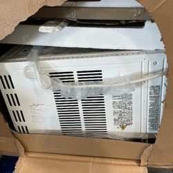 Ac/heater window unit