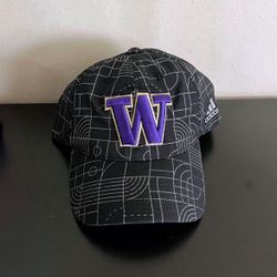 UW Cap(New) Pick up🛒 In Bellevue) *Check out my Other Posts 🎁