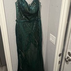 Emerald Green Formal Event Dress Size 12