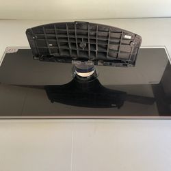 64" Samsung TV Stand Base Approximately 21x11"
