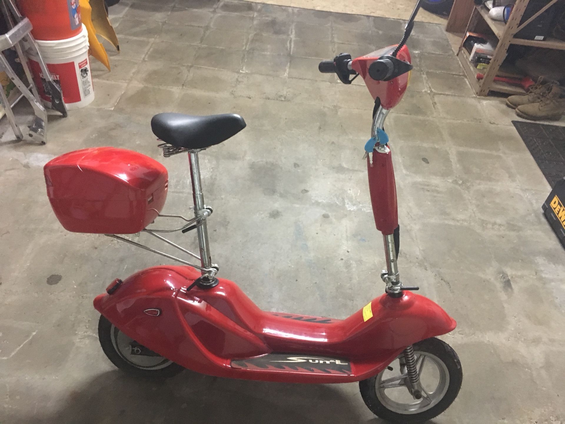 SUNL Electric Scooter
