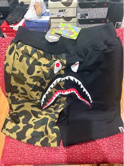 Bapesta shorts sz xl and xxl