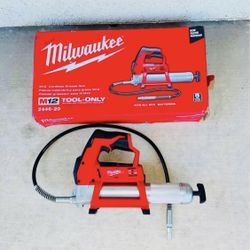 Milwaukee M12 12V Lithium-Ion Cordless Grease Gun (Tool-Only) New !!!