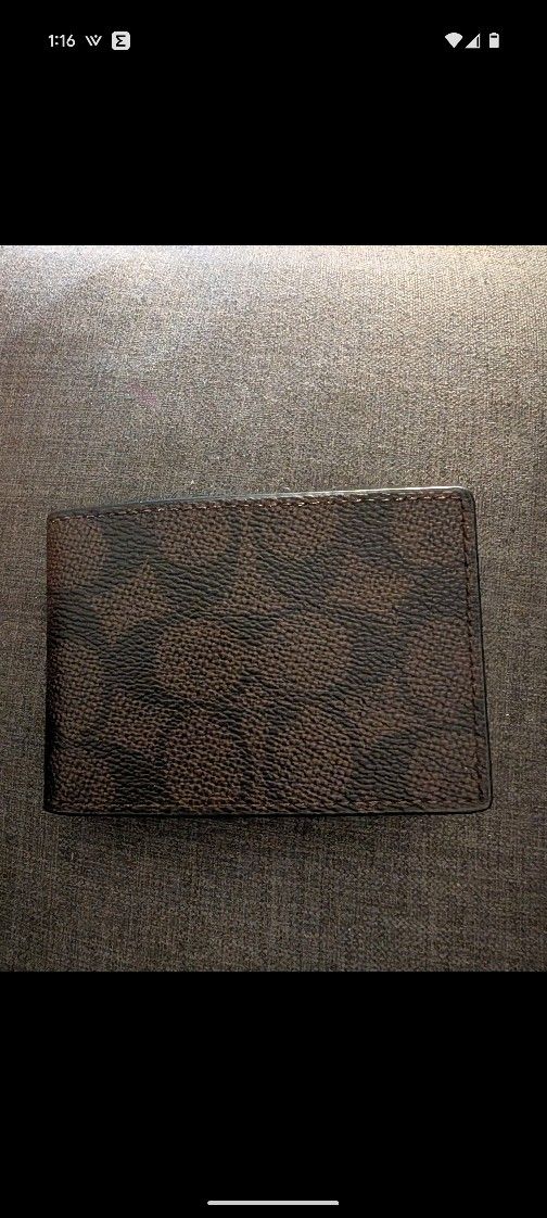 20$. Coach Card Holder. New