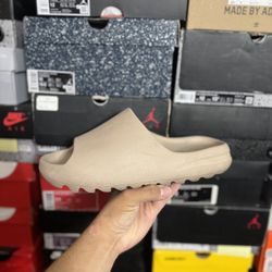 Adidas Yeezy Pure Slide size 12 USED