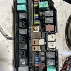 Parted Out 12-15 Civic 1.8 Fuse Box