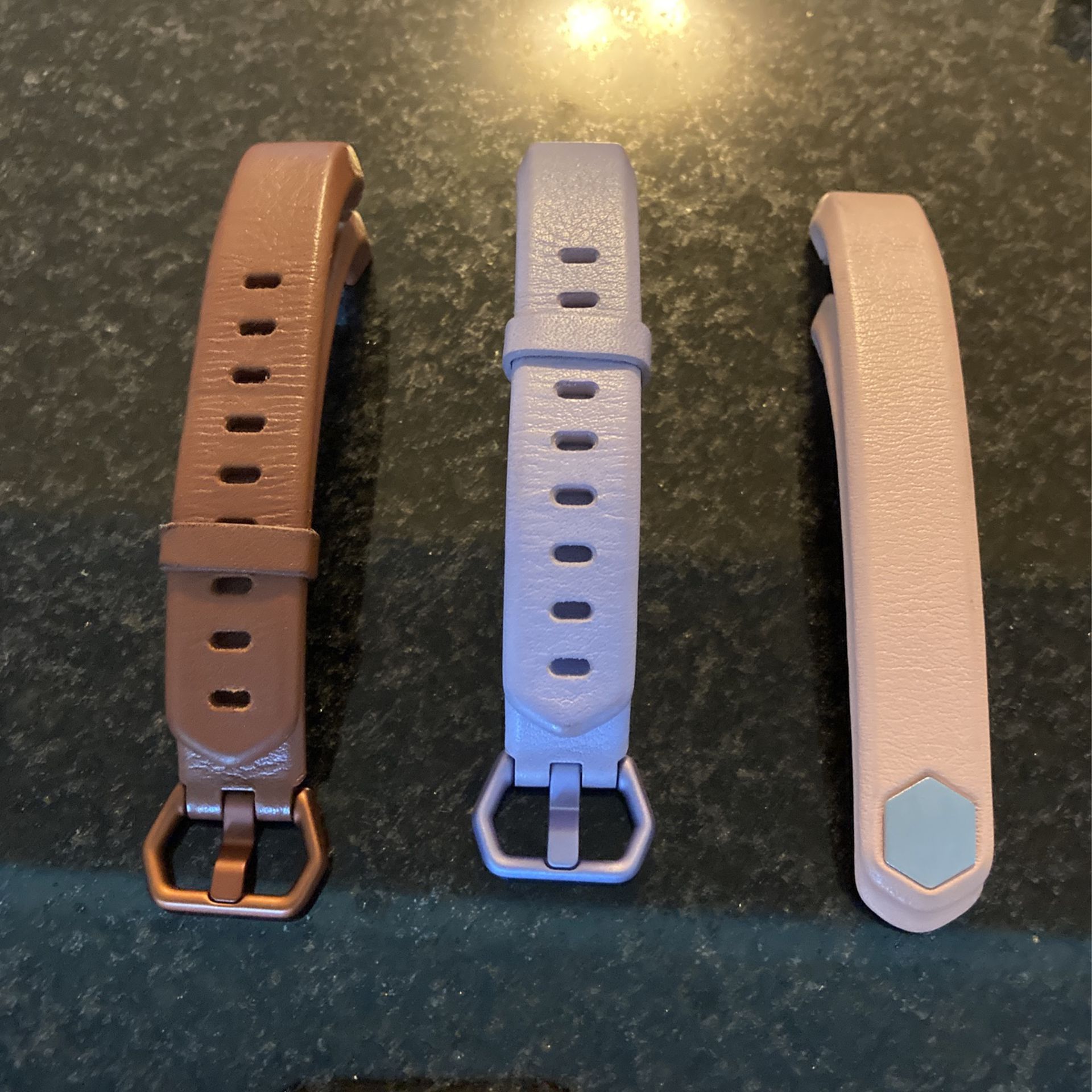 Fitbit Alta & Alta HR Original Leather Bands & A Charger 