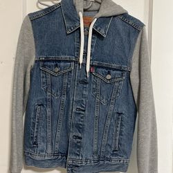 Hybrid Hooded Jean Jacket 