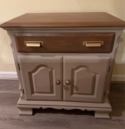 Pennsylvania House Nightstand