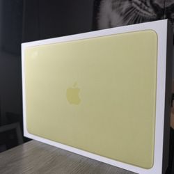 Apple MacBook Neo 13-inch Apple A18 Pro chip with 6‑core CPU and 5‑core GPU, 8GB - Citrus