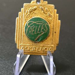 Medalla Escuela Crelles-asistencia-cuba