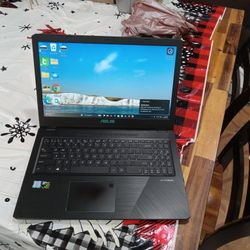 ASUS Vivobook 15 Asus Laptop X570UD