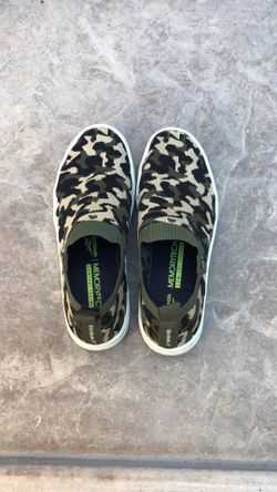 Reebok Camouflage Print Women’s Slip-On Shoes “By Ortholite” With Memory Foam Insoles (Size 8 Women’s)