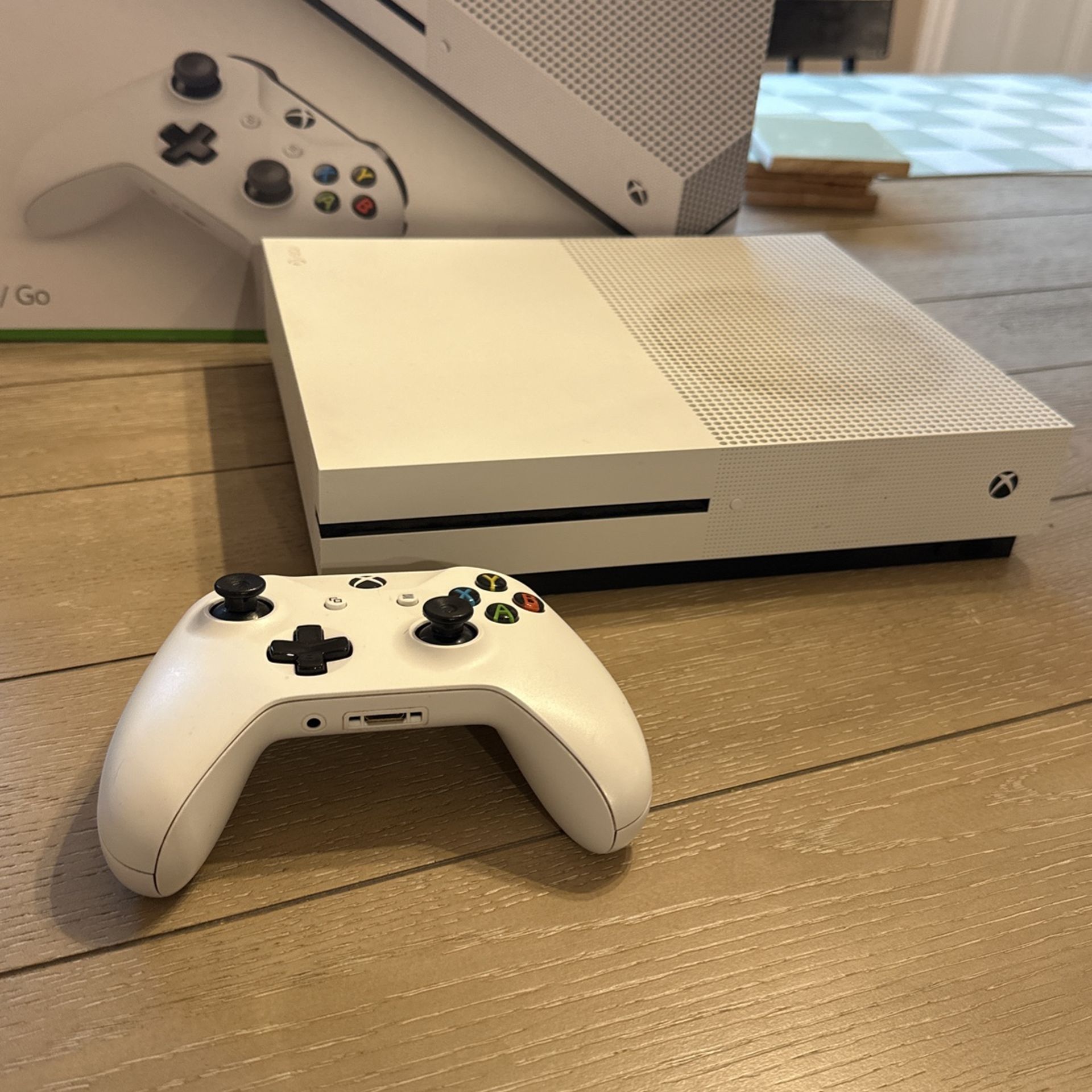 Xbox One S