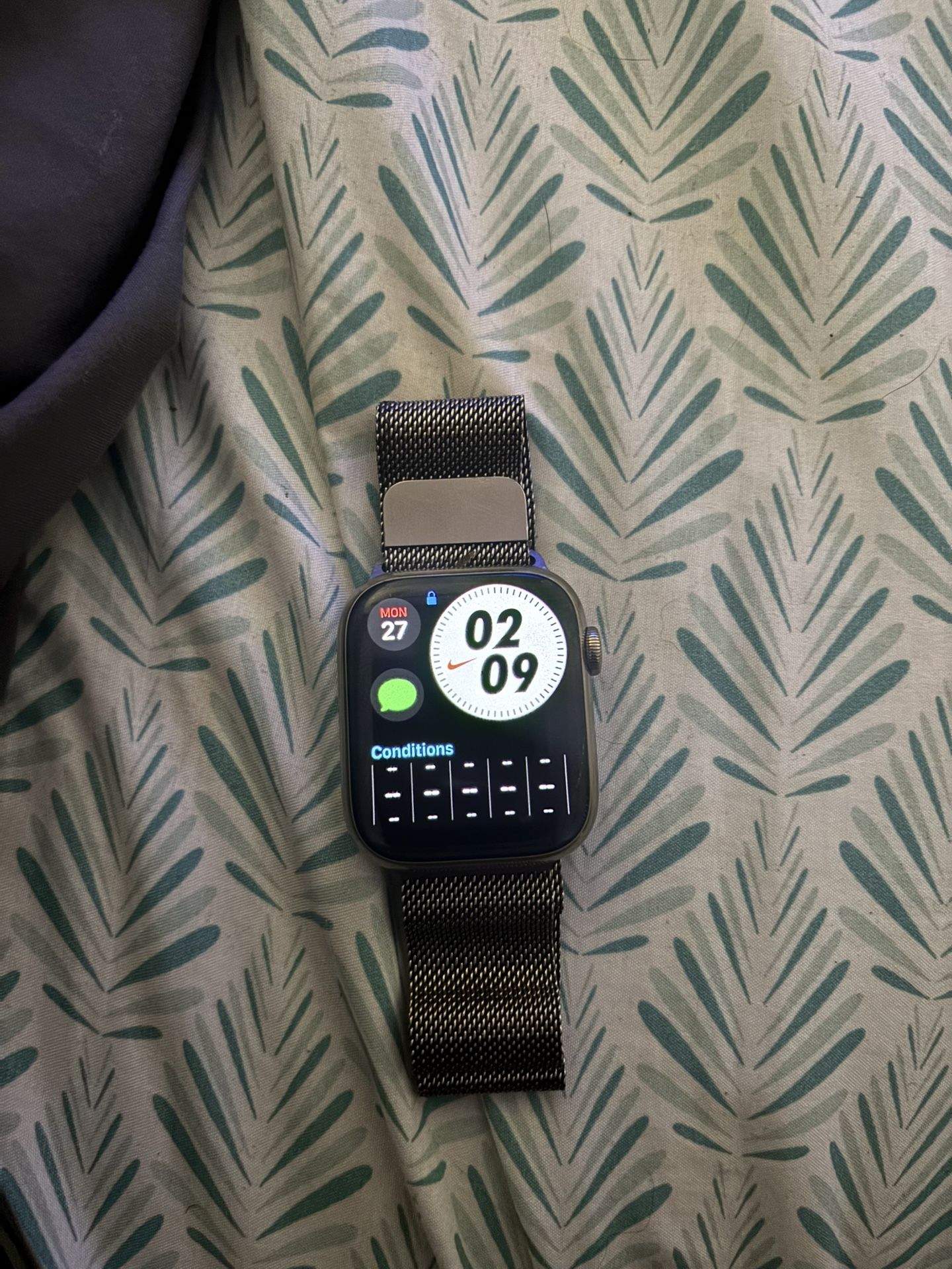 Apple watch Series 8 45mm Gold Wifi+Cellular