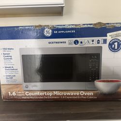 GE Microwave 1.6 Cu.Ft