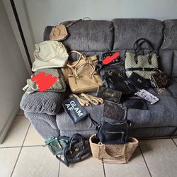 wemens purses asking $50 or $40 the lowest for all pick up only no meet ups no delivery you must pick up  and no refunds 