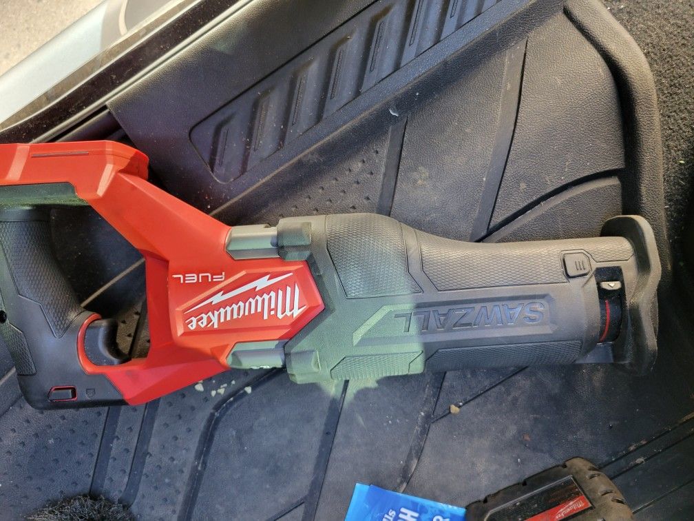 Milwaukee Zaw Zaw Tool