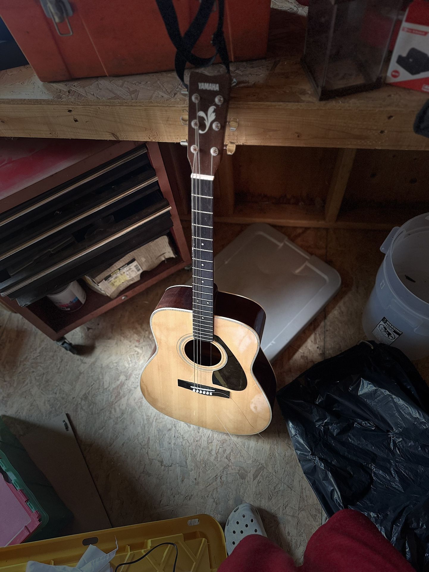 The Yamaha SJ-180 Guitar