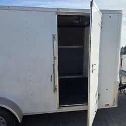 Enclosed Trailer cargo 