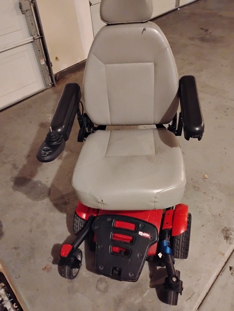 Jazzy Select Six Power Chair