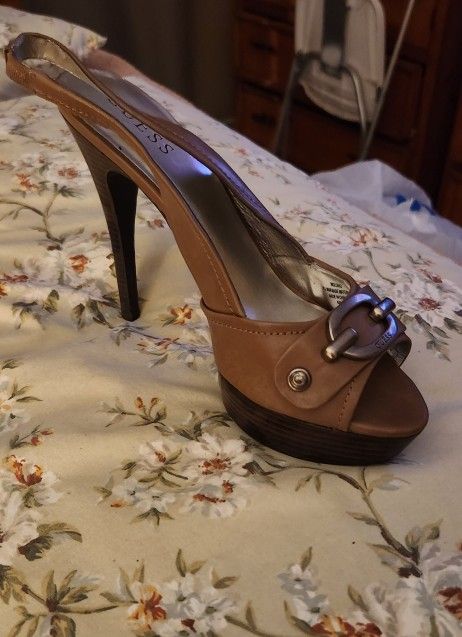 Guess High Heels