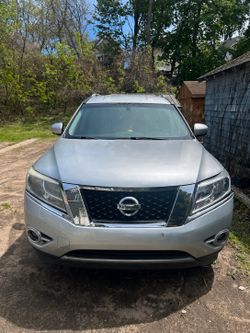 Nissan Pathfinder 2013