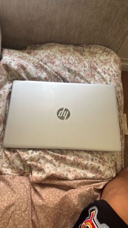 HP LAPTOP 17-cn3327dx